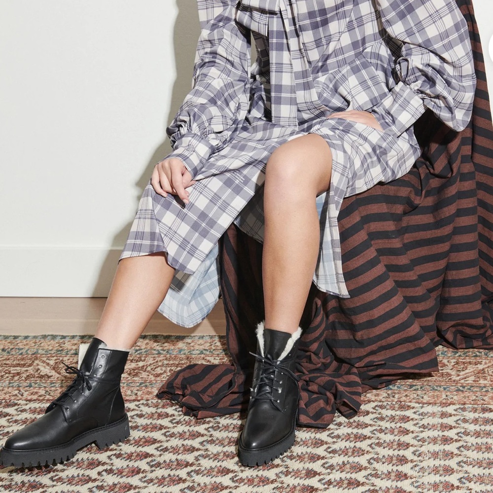**NEW w/BOX** FREDA SALVADOR EMI SHEARLING LUG BOOT